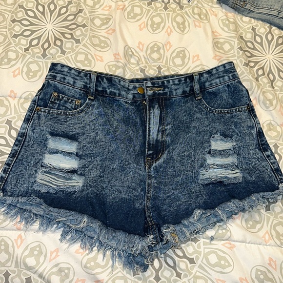 SHEIN Pants - SHEIN High Wasited Jean shorts size XL/12